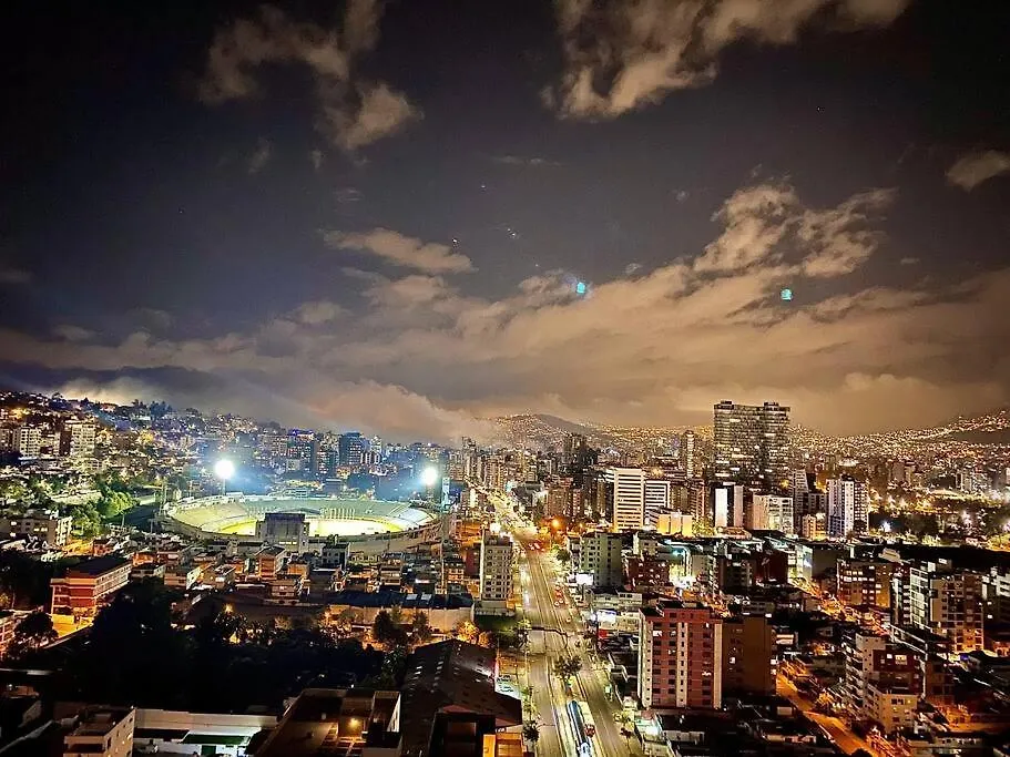 Departamento Con Una Vista Espectacular Parque La Carolina Quito Apartment