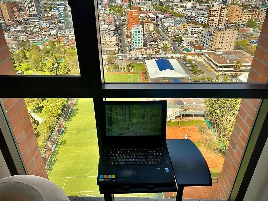 Departamento Con Una Vista Espectacular Parque La Carolina Quito